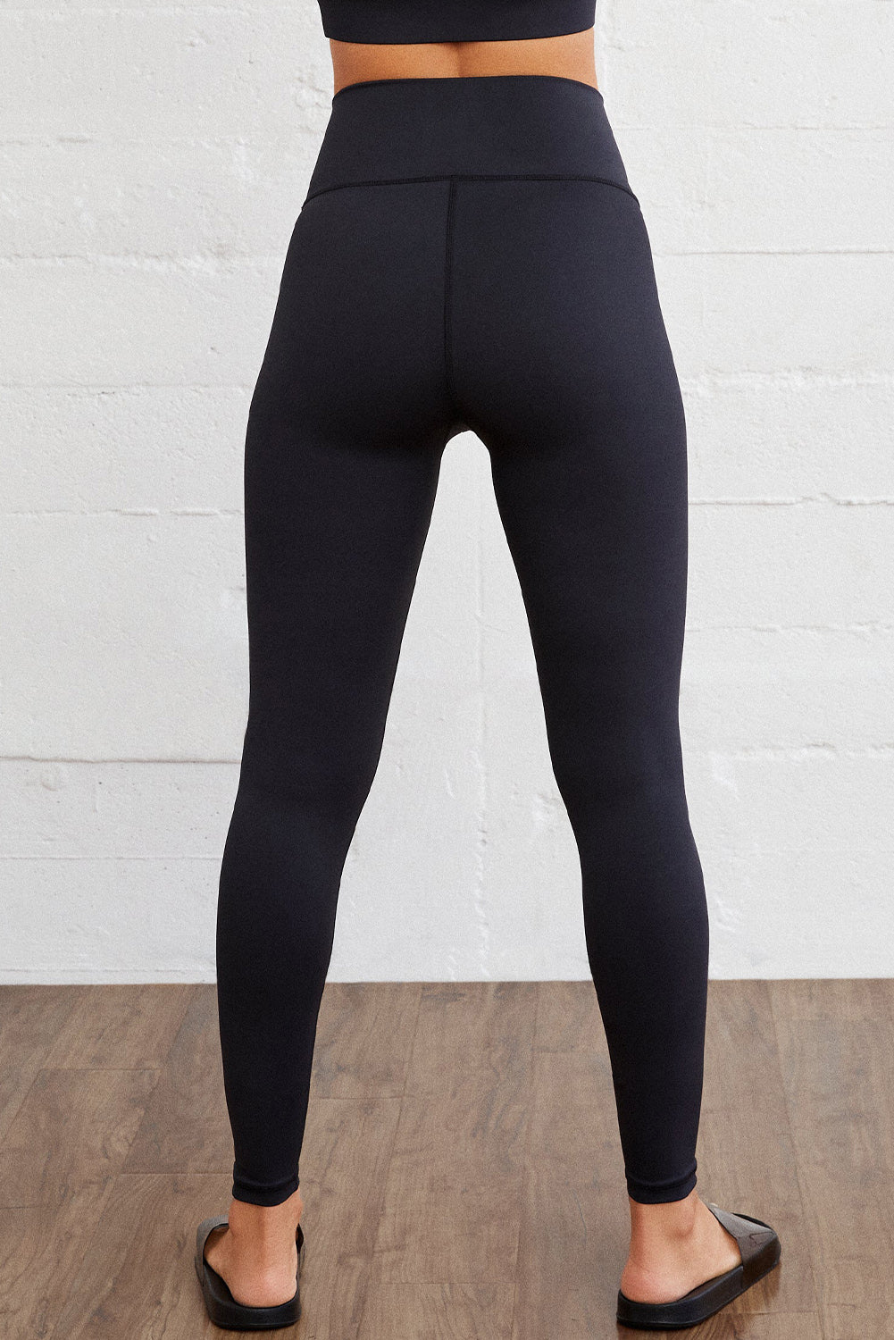 Black Arched Waist Seamless Active Leggings - Ultimate Comfort and Style